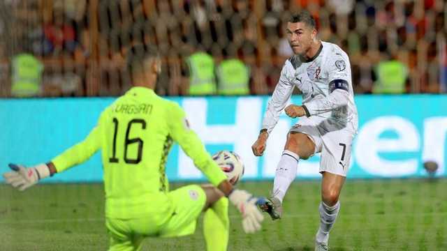 Ronaldo Lewati Rekor Gol Messi di Kualifikasi Piala Dunia, Hanya Selangkah dari Puncak