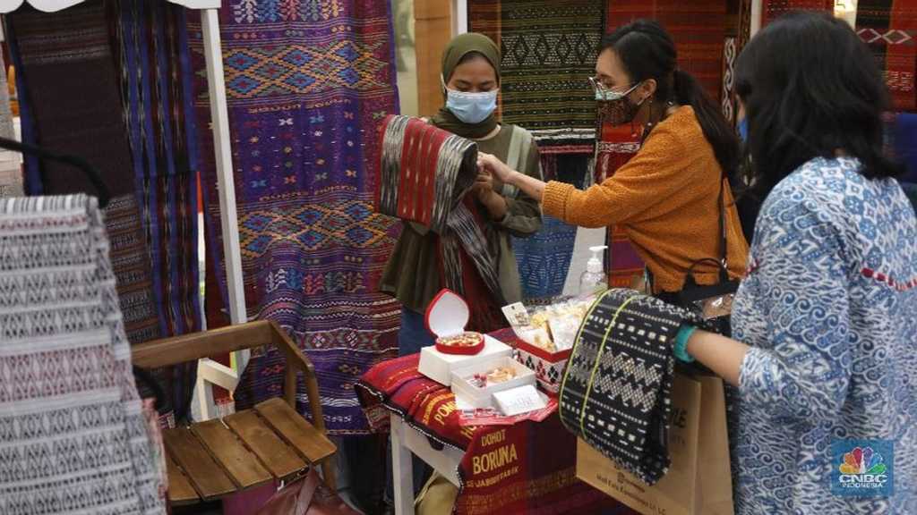 Menkeu Rilis Insentif: Pekerja Pariwisata Bebas PPh 21 Mulai Oktober