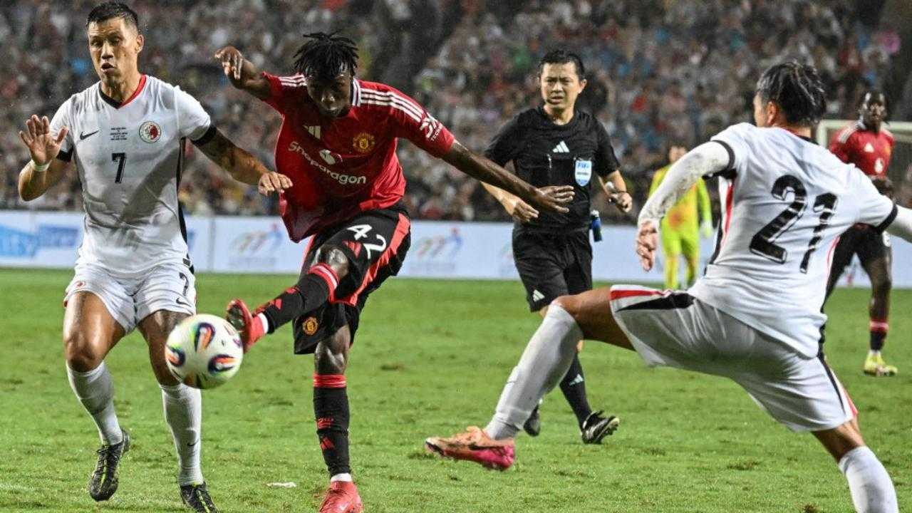 Manchester United: Sekou Kone Siap Kembali Usai Cedera Kepala Parah