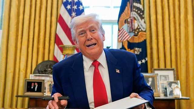 Trump Janji US$2.000 untuk Warga AS, Hasil Untung Tarif Impor