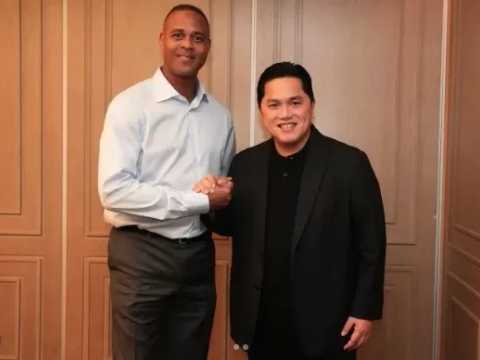 Pengamat Desak PSSI Jelaskan Pemecatan Kluivert, Bukan Pelatih Baru