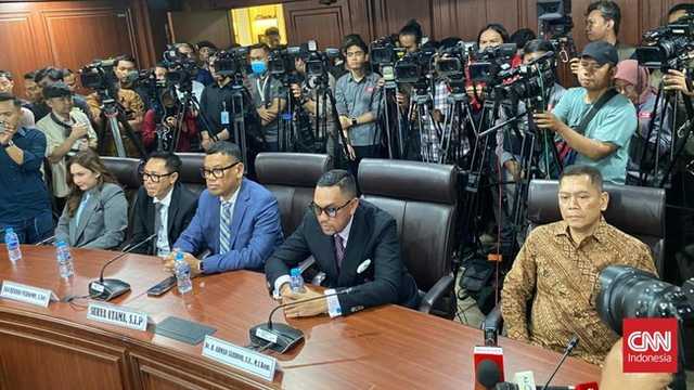 MKD DPR: Adies Kadir & Uya Kuya Lolos Etik, Sahroni dkk Disanksi Nonaktif