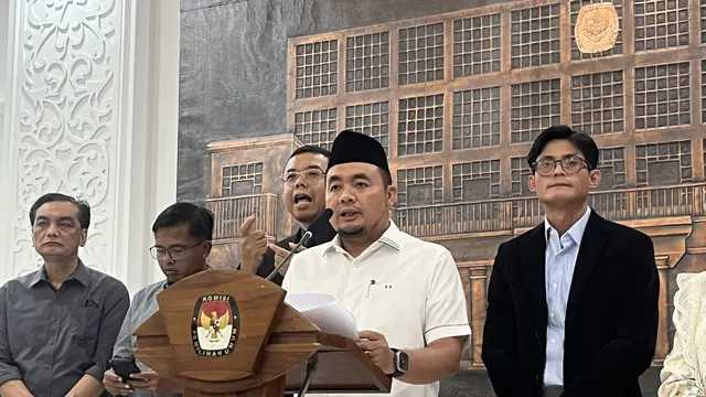 KPU batalkan aturan tutup ijazah capres-cawapres, tegaskan tanpa Istana/DPR