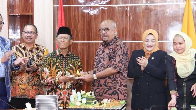 Search image article