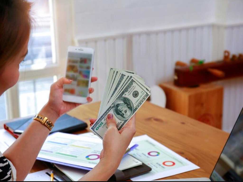 Raih Penghasilan Tambahan: 5 Cara Mudah Hasilkan Uang dari Shopee