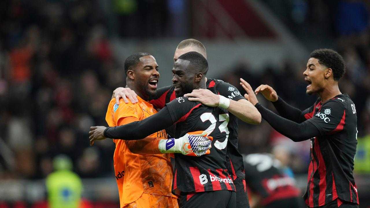 AC Milan Tak Terkalahkan, Tapi Ruud Gullit Ragukan Konsistensi Jelang Derby