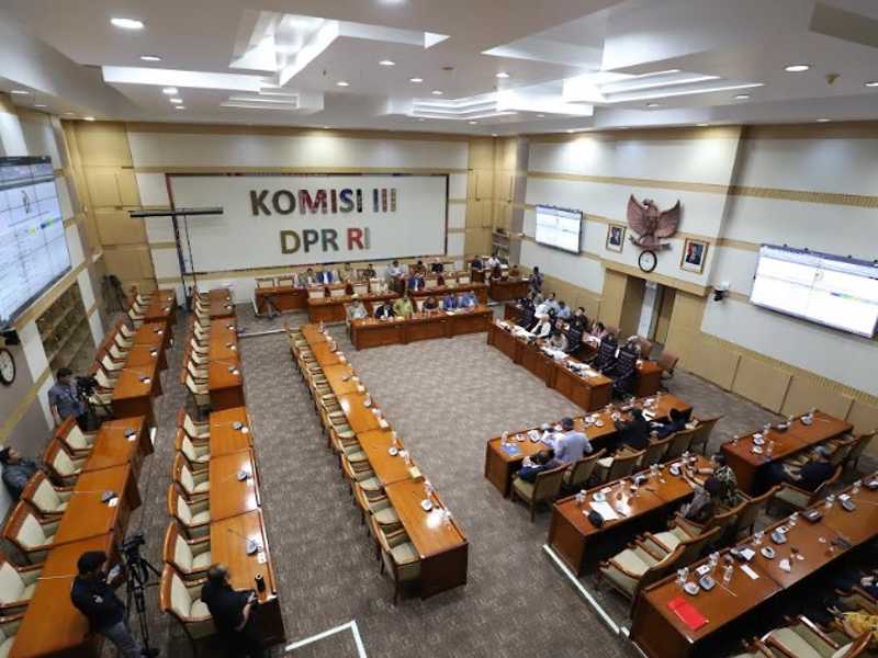Komisi III DPR RI tetapkan 10 calon hakim agung dan Ad Hoc HAM