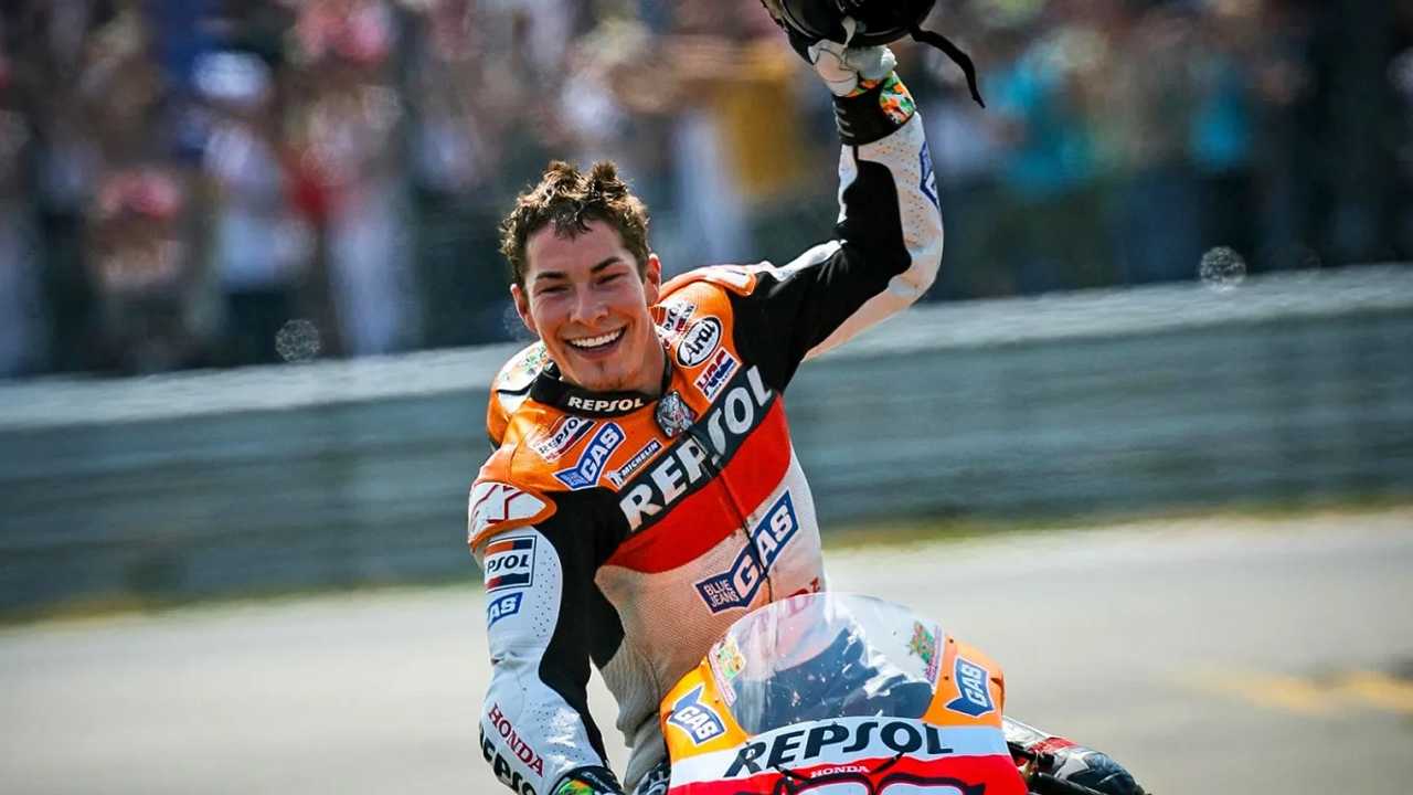 Juara Dunia MotoGP Nicky Hayden Meninggal Ditabrak Mobil saat Bersepeda