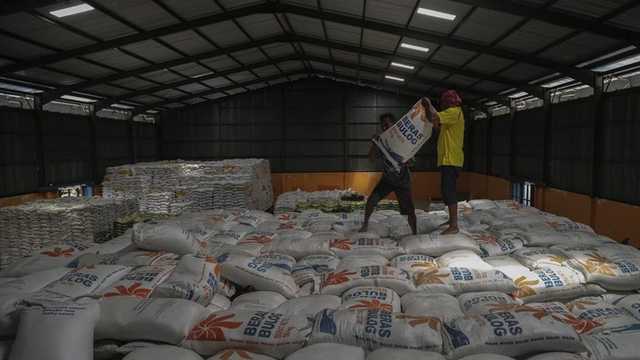 Bulog Bantah Keras Isu Beras Rusak, Pastikan 3,9 Juta Ton Stok Layak Konsumsi