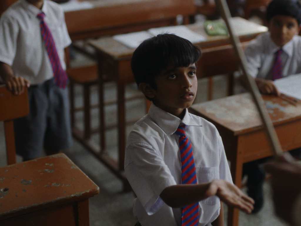 Anoop Lokkur danai film debut dengan uang muka rumah, sembunyikan dari ibu