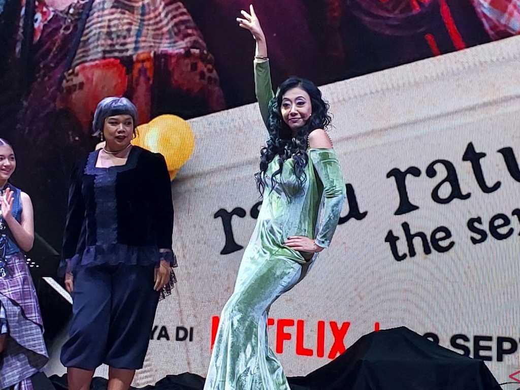 Asri Welas: Times Square diblokir dua kali untuk syuting di New York