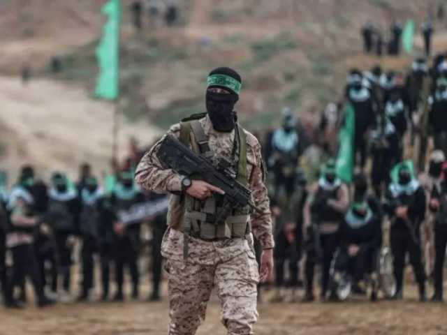 Mayoritas Warga Palestina Tolak Pelucutan Senjata Hamas, Abaikan Rencana Damai Trump