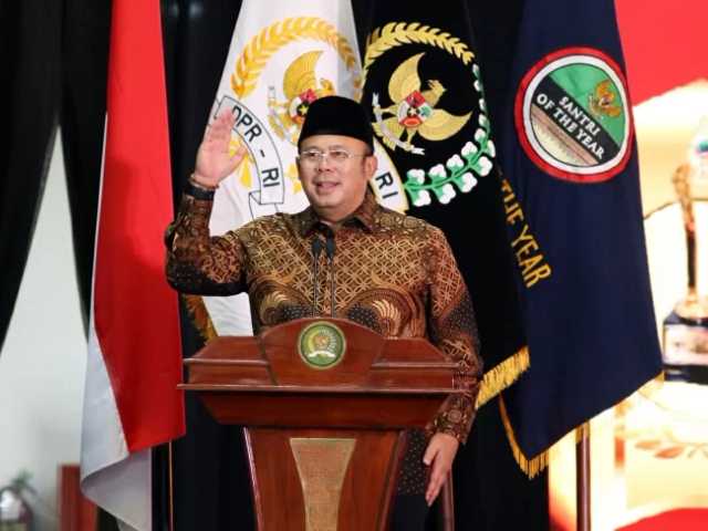 Search image article