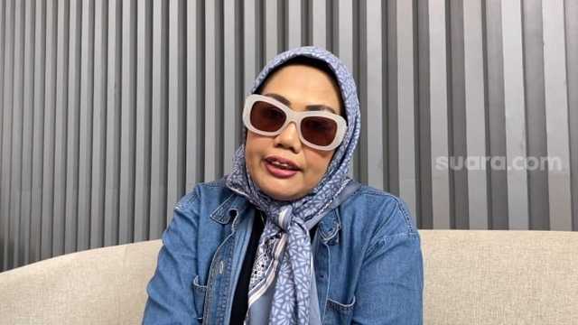 Nomor WhatsApp Elly Sugigi Diretas, Pelaku Nekat Lakukan Penipuan Modus Pinjam Uang!