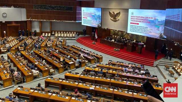Fauqi Hapidekso Dilantik Jadi Anggota DPR PAW Gantikan Gus Alam